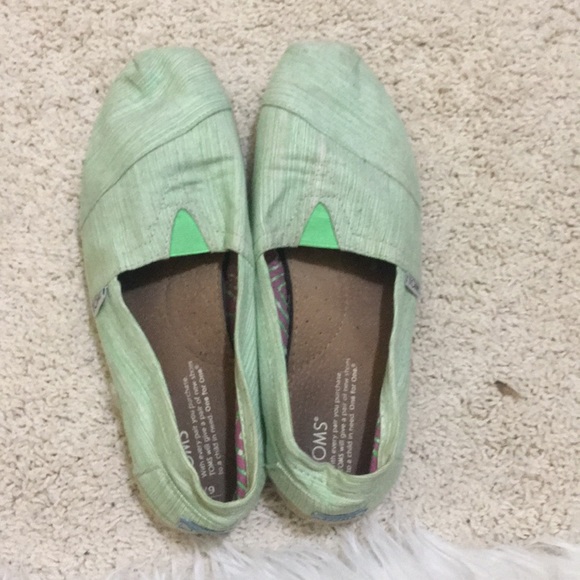 Beach Ready Toms! - Picture 3 of 3